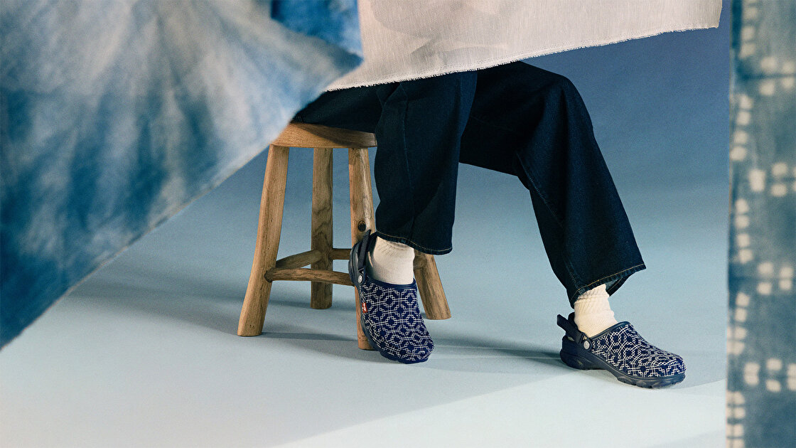 Levis x Crocs