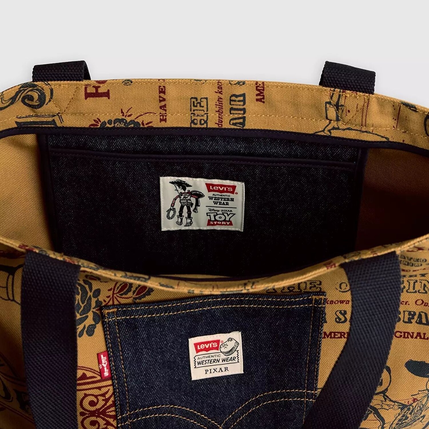 Levi's® x Toy Story Tote Bag Çanta
