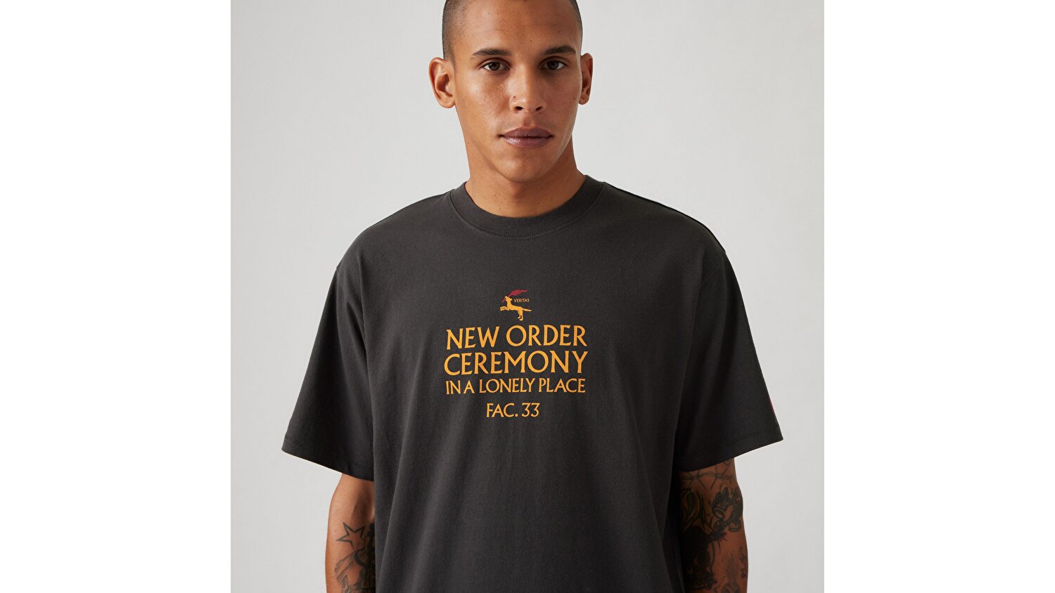 Levi's® New Order Band Tişört