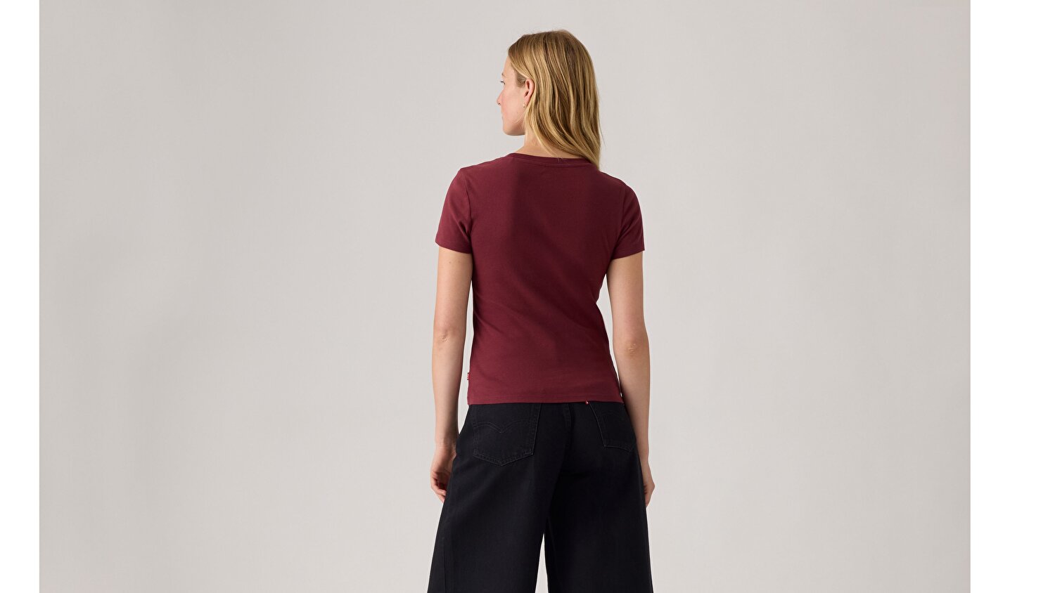 Graphic Essential Tişört