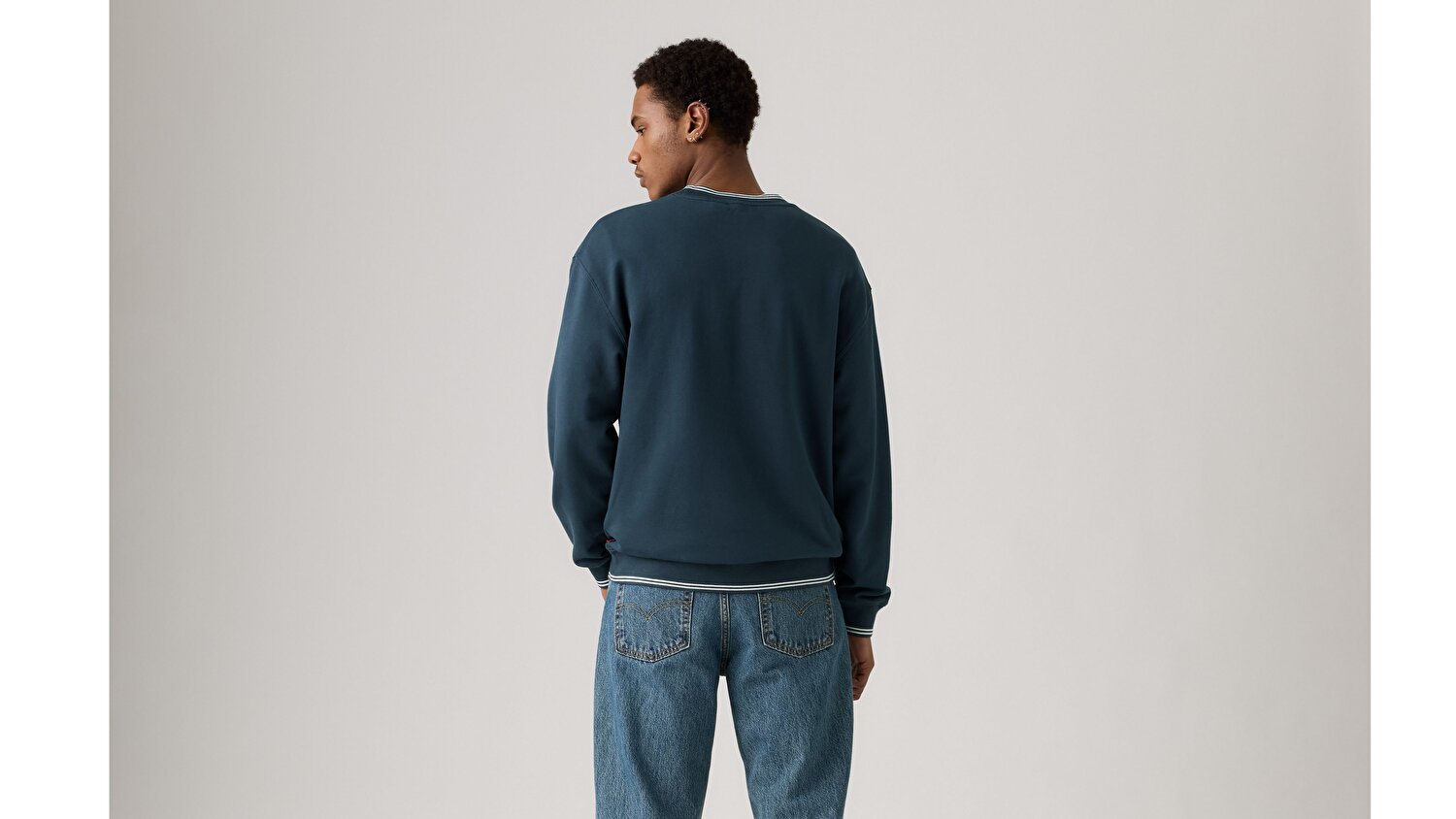 Tipped Graphic Sweatshirt