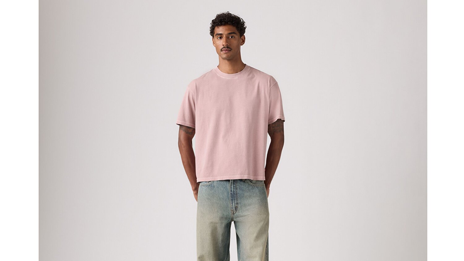 Classic Boxy Short-Sleeve Tişört