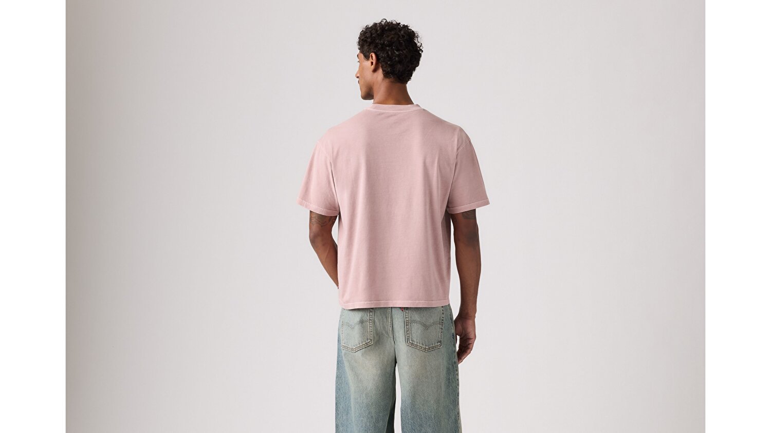 Classic Boxy Short-Sleeve Tişört