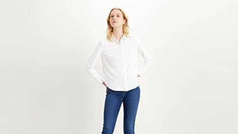 womens white levis t shirt