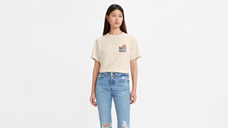 womens white levis t shirt