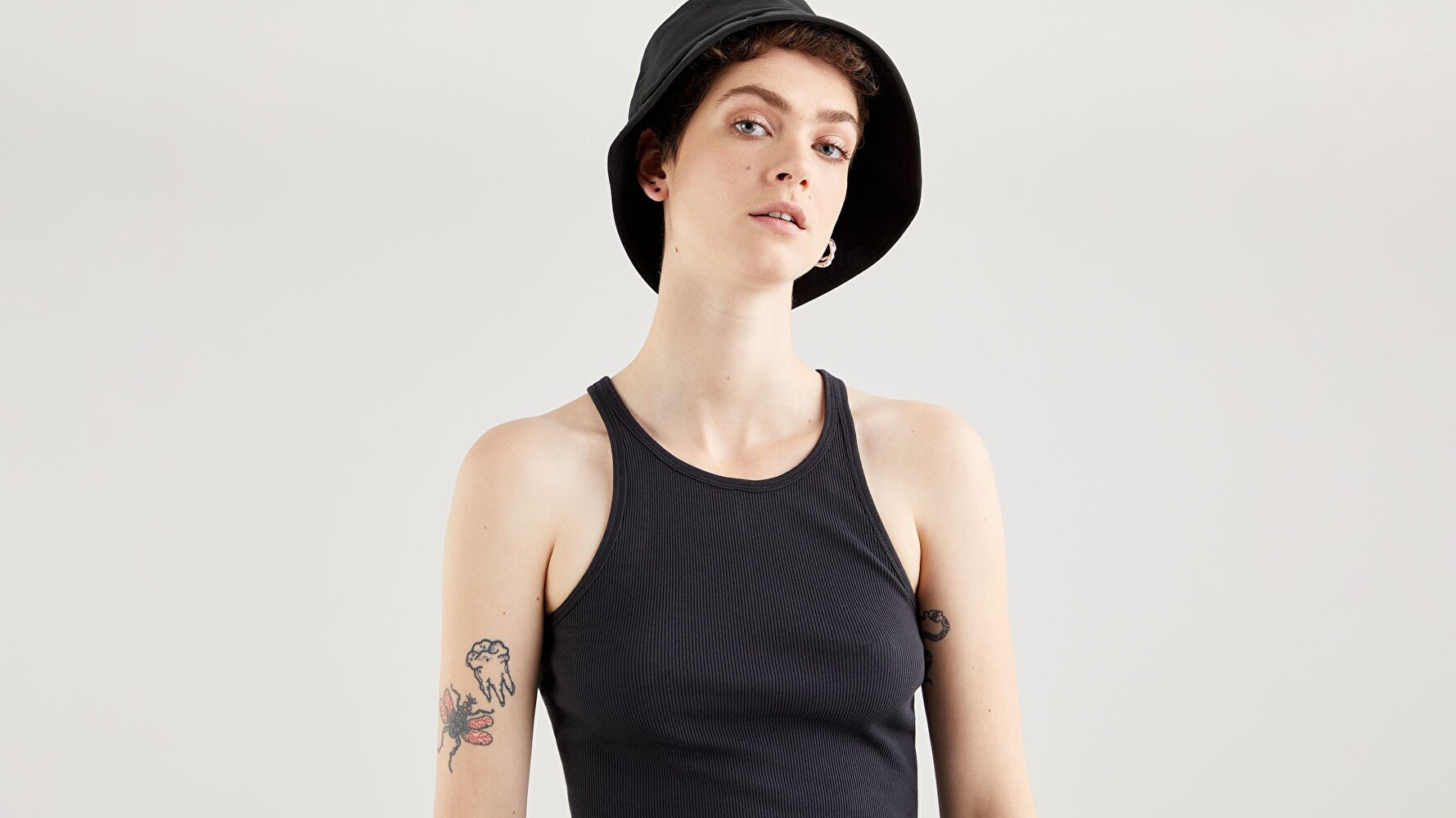 levi's high neck tank