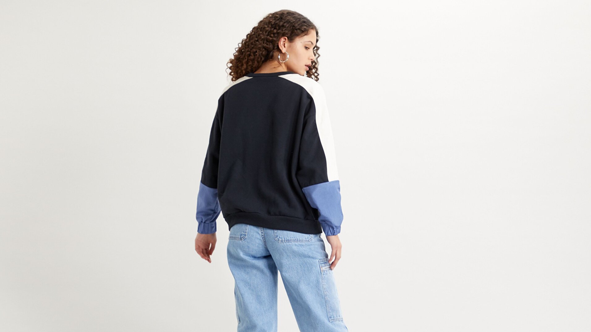 Leo Cb Crew Linear Logo Siyah Kadın Sweatshirt