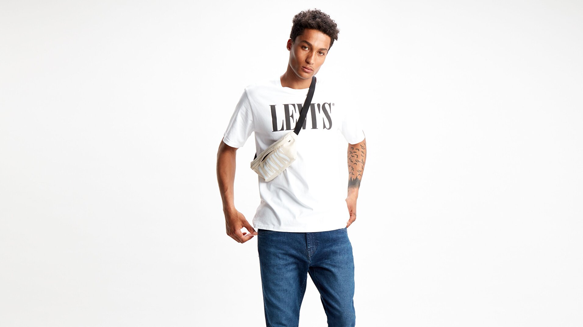 Relaxed Graphic Tee 90'S Serif Beyaz Erkek Tişört