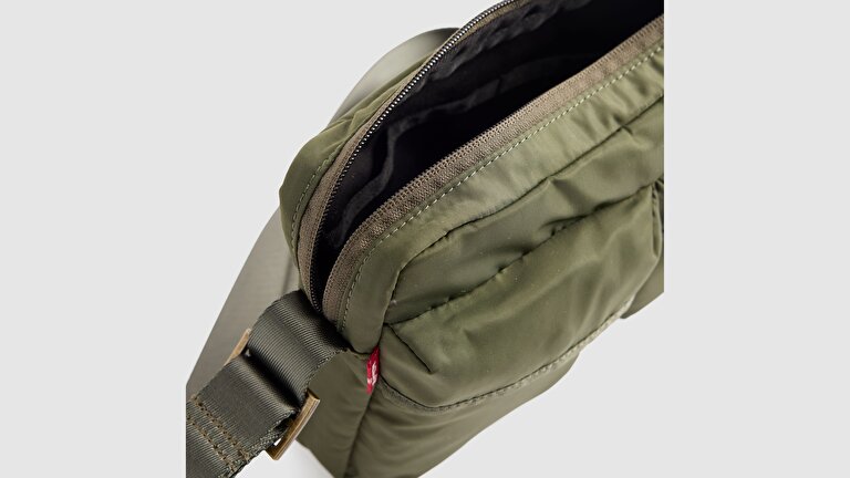 Levi's® Mission Bay Crossbody Çanta