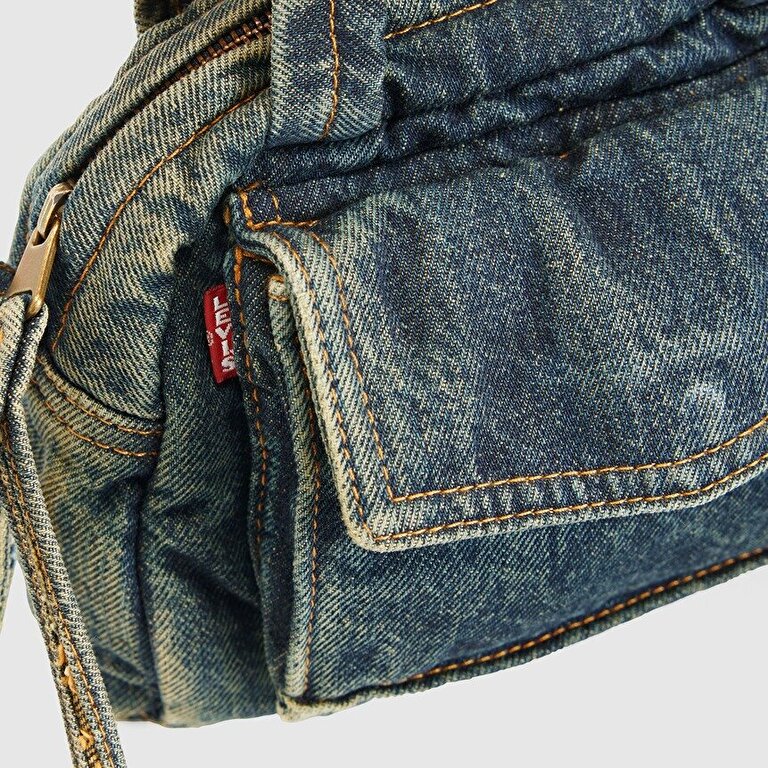 Levi's® Small Blake El Çantası