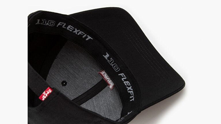 Levi's® Erkek Flexfit® Housemark Logo Şapka